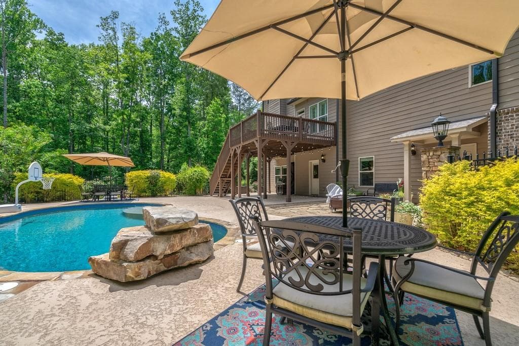 5 bedroom, 5 bathroom, 5,446 sq ft single family residence sold at 330 Scott Farm Drive, Powder Springs, GA 30127