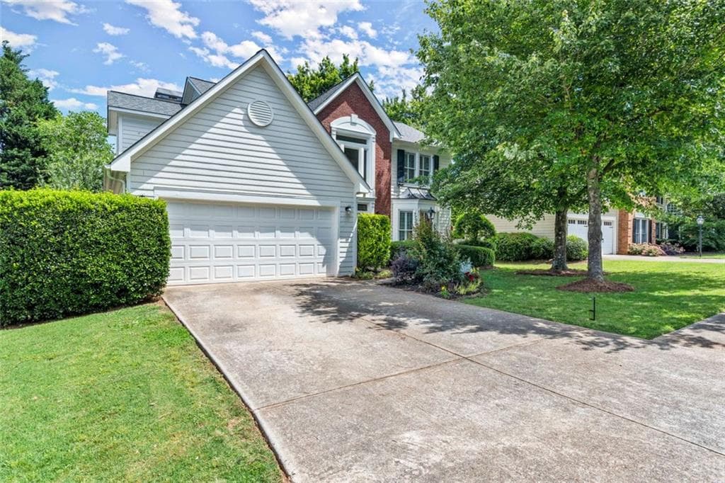 3 bedroom, 3 bathroom, 2,398 sq ft single family residence sold at 385 FAIRBROOK Circle, Marietta, GA 30067