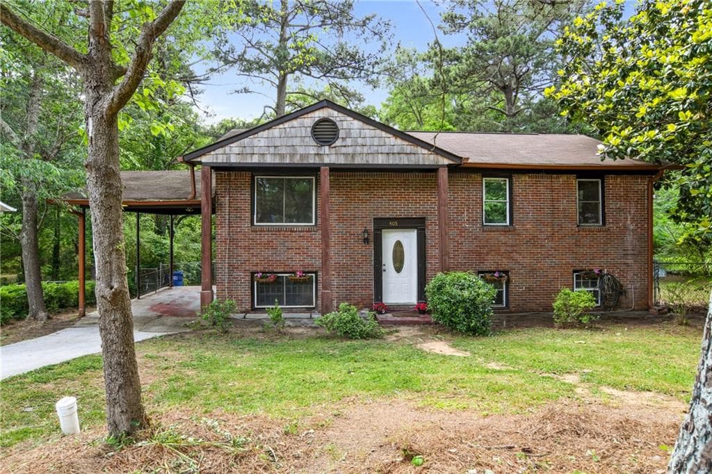 4 bedroom, 2 bathroom, 960 sq ft single family residence sold at 405 Oakside Drive, Atlanta, GA 30331