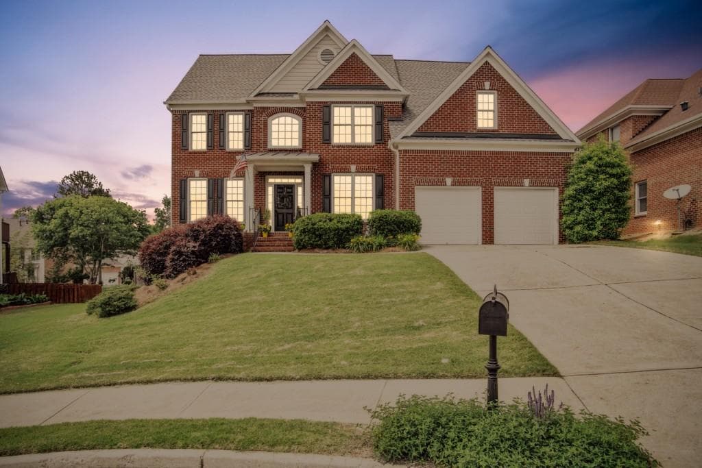 5 bedroom, 5 bathroom, 3,342 sq ft single family residence sold at 2978 Ivy Oak Court, Buford, GA 30519