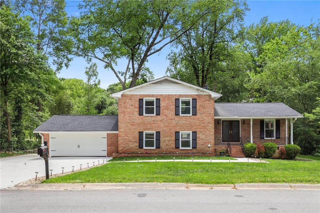 2283 Tuxedo Drive, Marietta, GA 30067 — most recent listing photo
