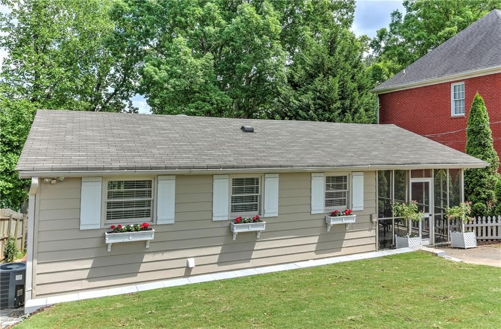 6349 Lakeview Drive, Buford, GA 30518 — most recent listing photo