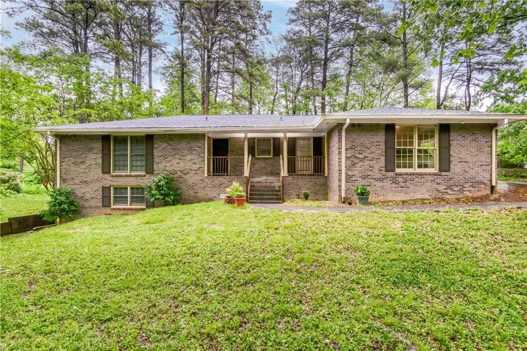 3 bedroom, 3 bathroom, 2,176 sq ft single family residence sold at 3651 Rainbow Circle, Snellville, GA 30039