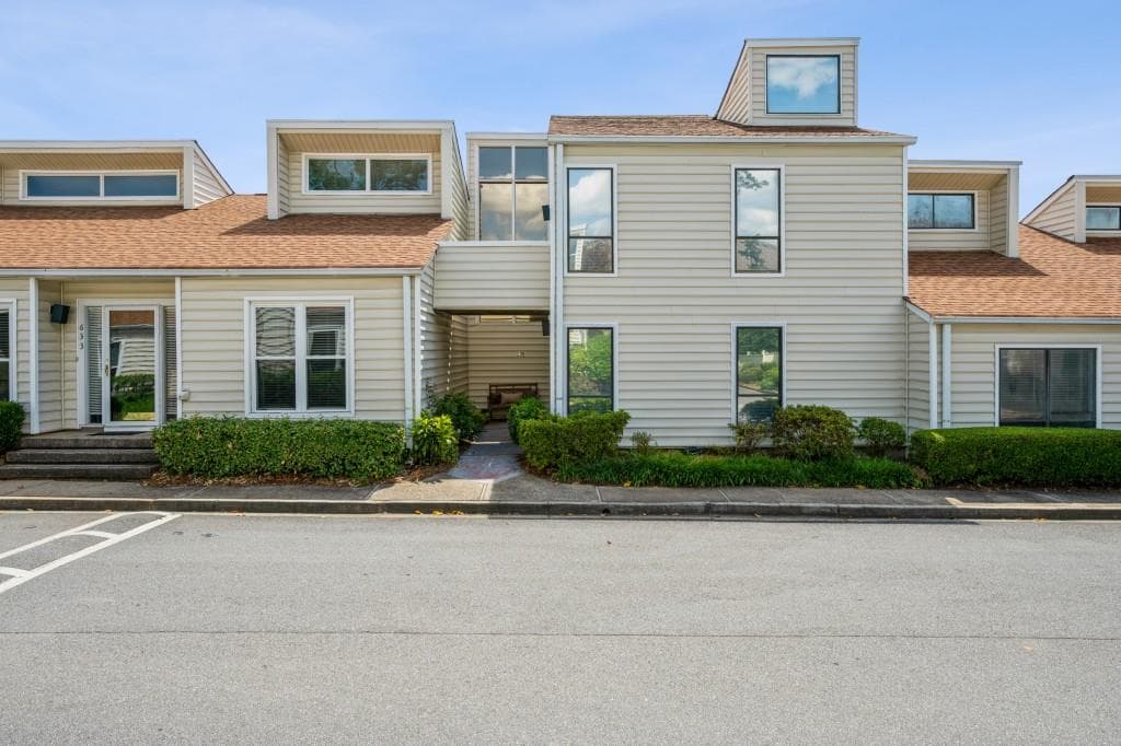 635 Serramonte Drive 635, Marietta, GA 30068 — most recent listing photo