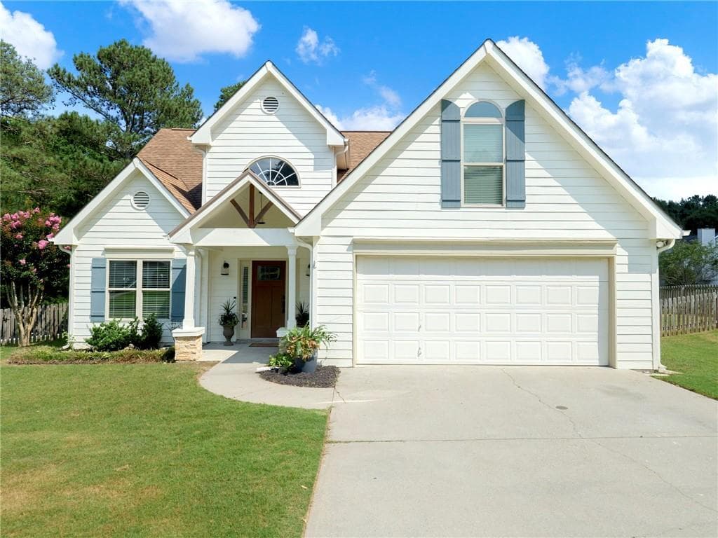 3 bedroom, 3 bathroom, 2,113 sq ft single family residence sold at 4165 Lenox Park Drive, Buford, GA 30519