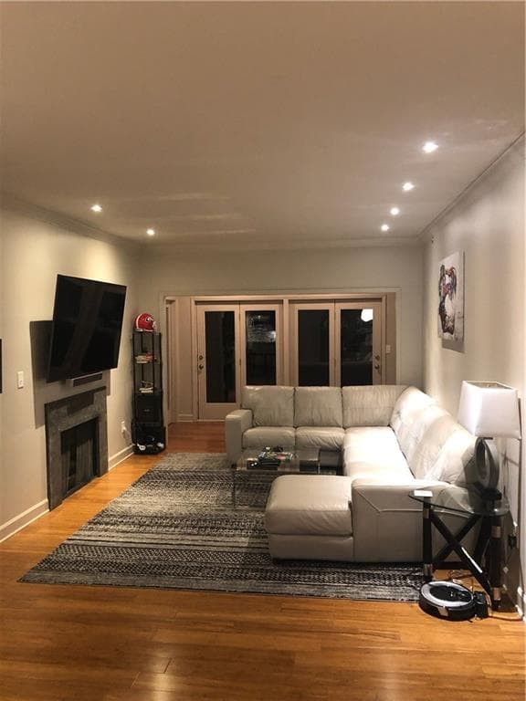 2 bedroom, 2 bathroom, 1,249 sq ft condominium sold at 3201 Lenox Road 51, Atlanta, GA 30324