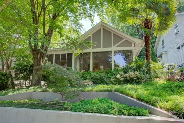 2 bedroom, 2 bathroom, 1,976 sq ft single family residence sold at 789 Vedado Way, Atlanta, GA 30308