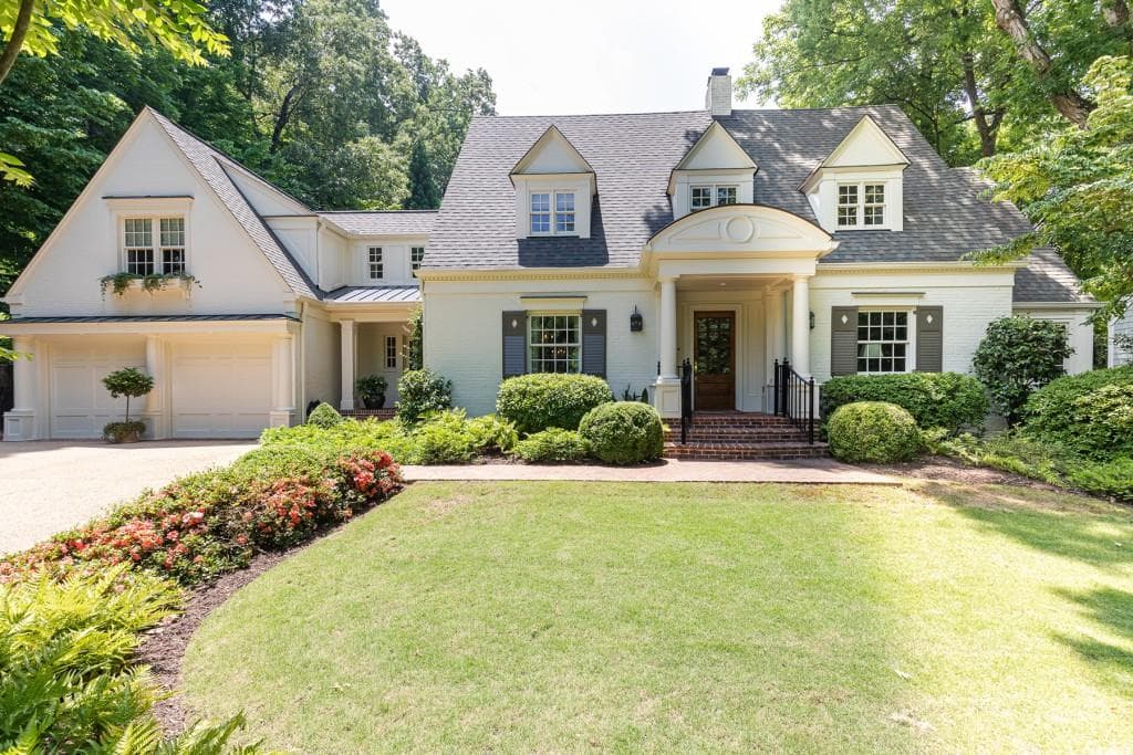 5 bedroom, 5 bathroom single family residence sold at 550 Manor Ridge Drive, Atlanta, GA 30305