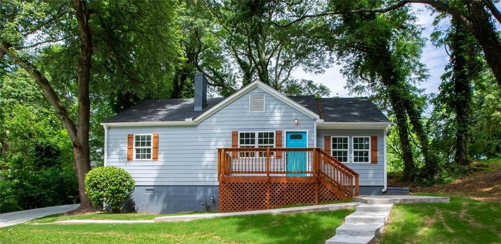 3 bedroom, 2 bathroom, 1,500 sq ft single family residence sold at 1626 Oak Knoll Circle, Atlanta, GA 30315