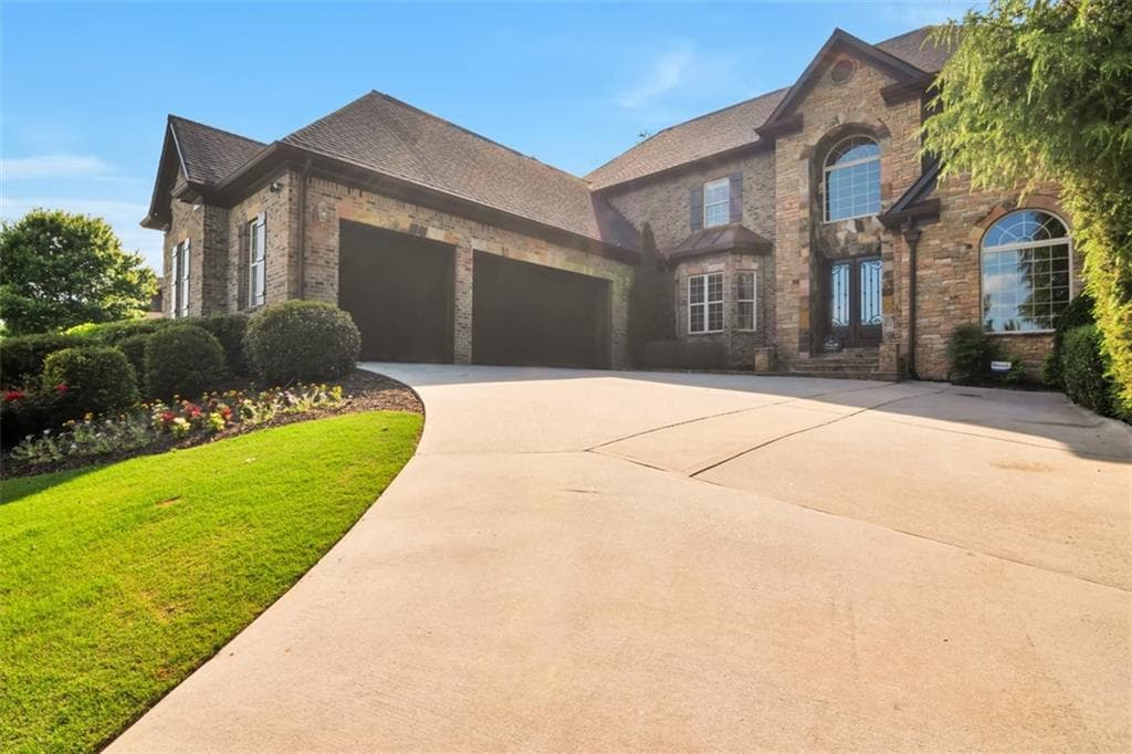 2432 Sunflower Drive, Hoschton, GA 30548 — most recent listing photo