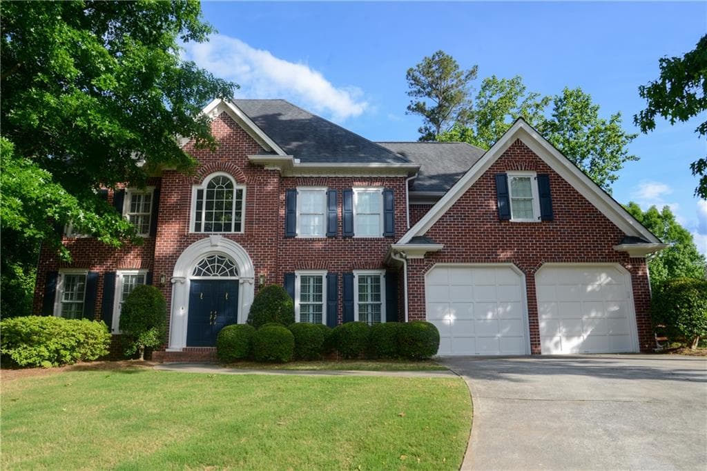 5 bedroom, 5 bathroom, 4,468 sq ft single family residence sold at 4816 Island View, Roswell, GA 30075