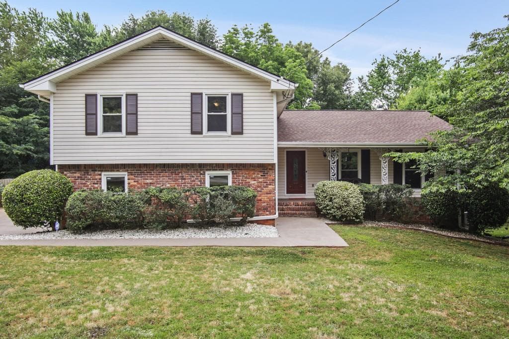 5172 N Hampton Ridge, Peachtree Corners, GA 30092 — most recent listing photo