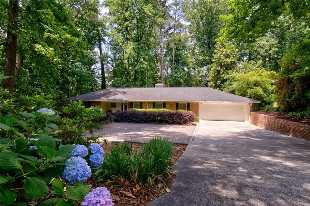 4780 High Point Road, Sandy Springs, GA 30342 — most recent listing photo