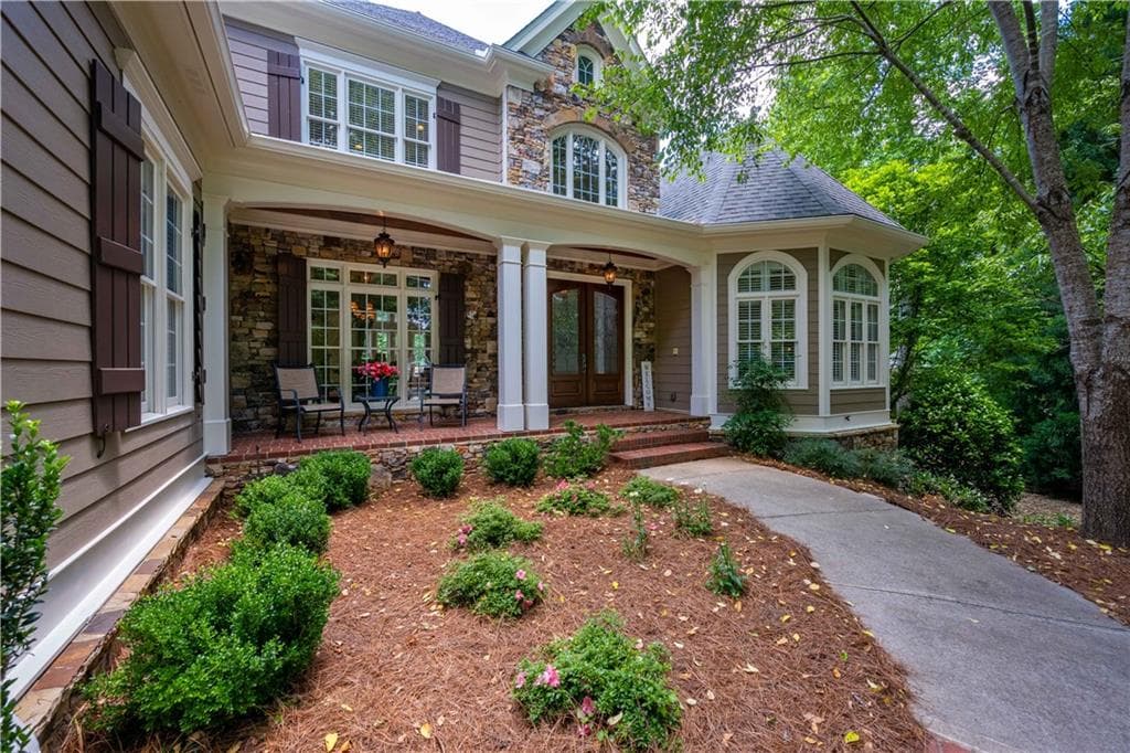 4 bedroom, 5 bathroom, 4,968 sq ft single family residence sold at 580 Hickory Mill Lane, Milton, GA 30004