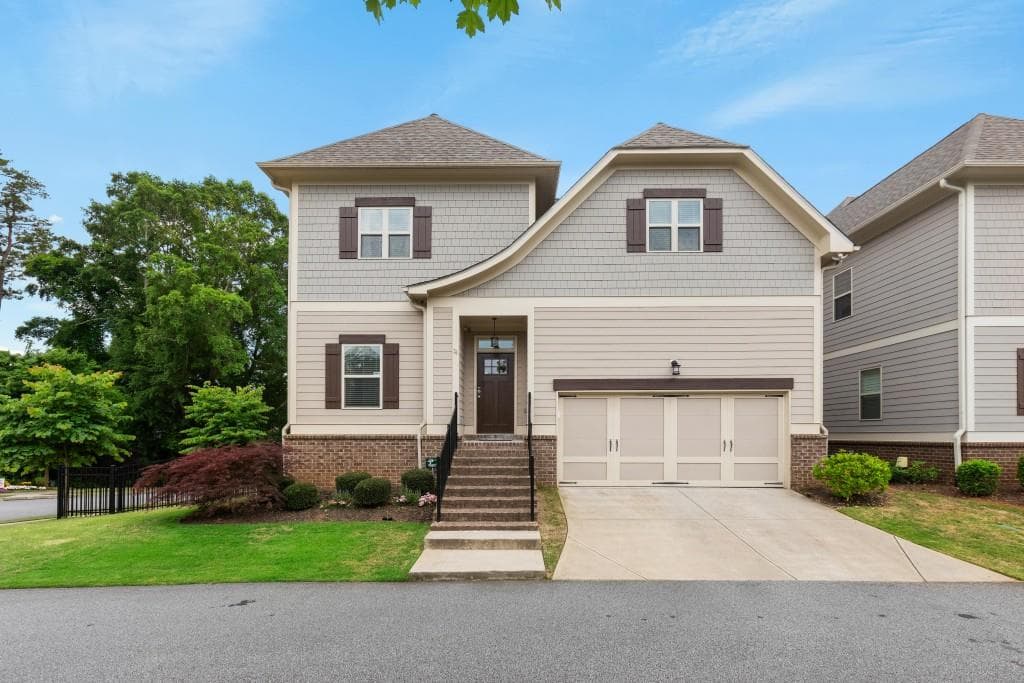 35 Pine Street, Roswell, GA 30075 — most recent listing photo