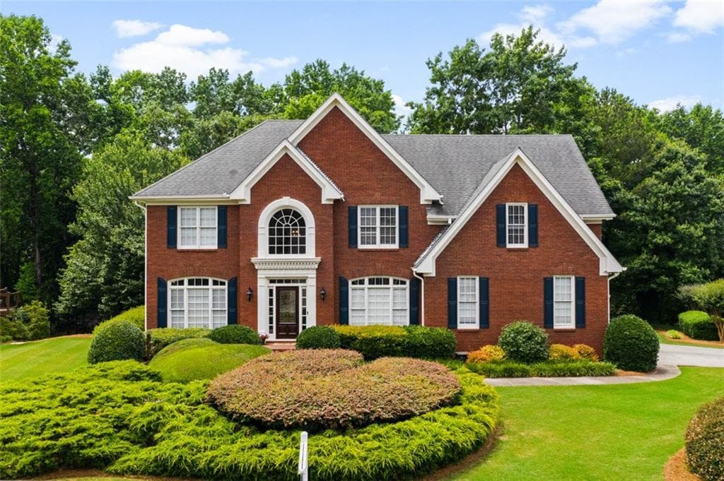 6 bedroom, 4 bathroom, 4,546 sq ft single family residence sold at 190 Red Hawk Trail, Alpharetta, GA 30022