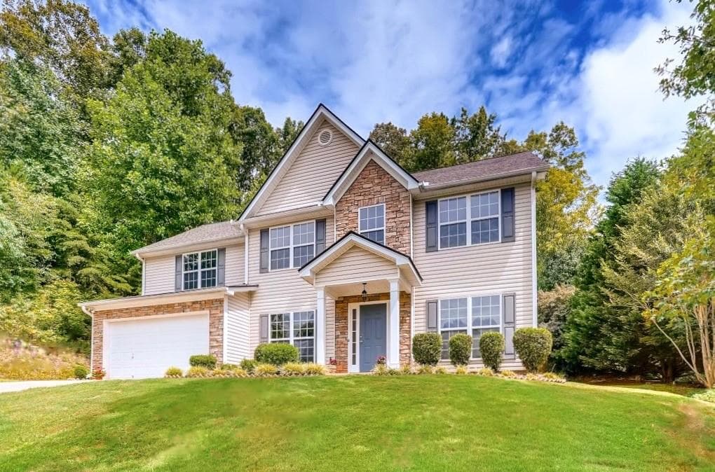 8925 Huntshire Court, Cumming, GA 30028 — most recent listing photo