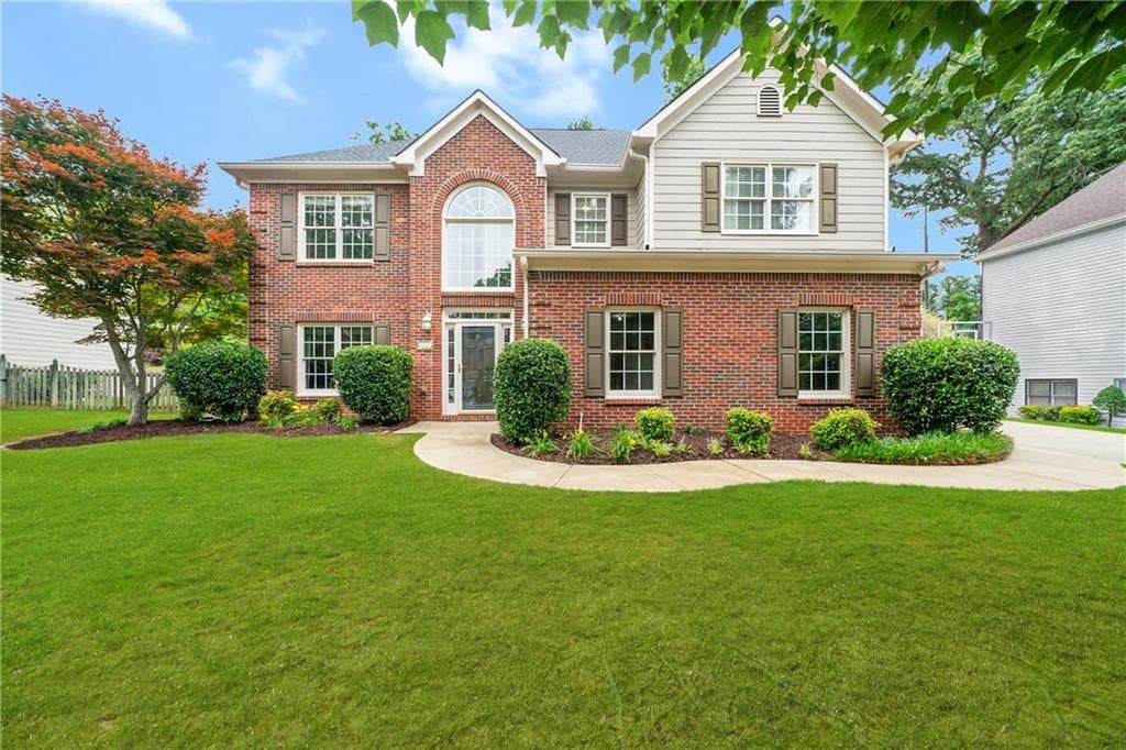 220 Bluff Oak Drive, Roswell, GA 30076 — most recent listing photo