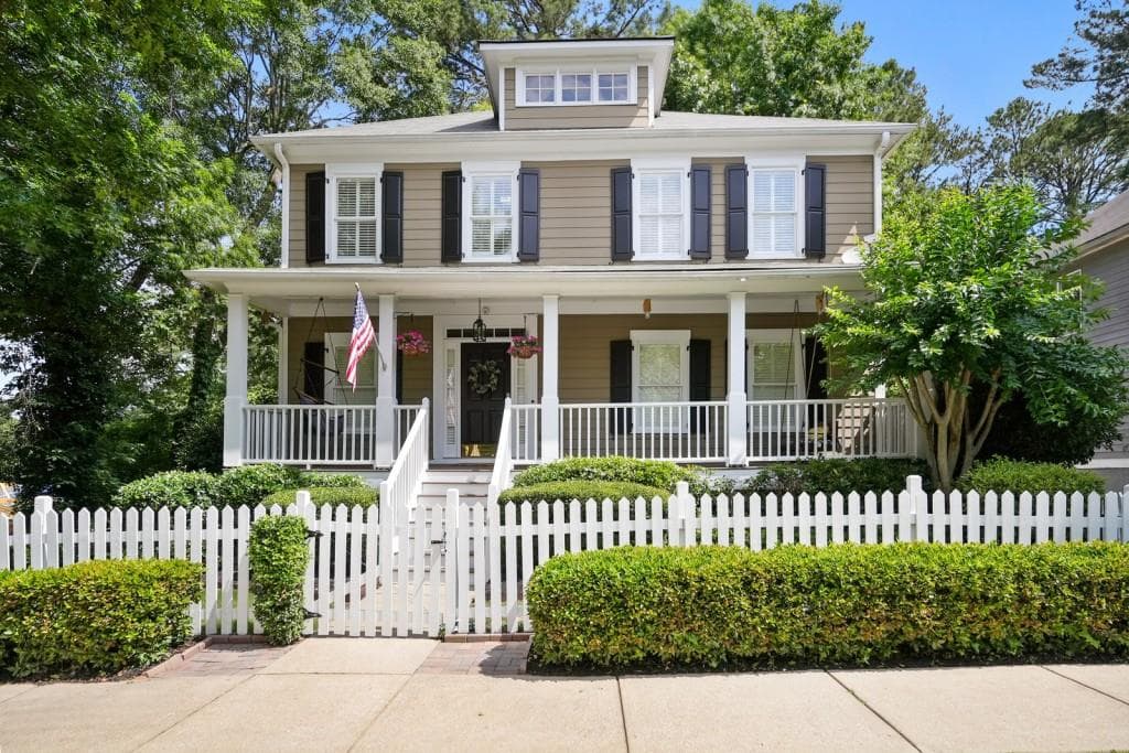 4 bedroom, 4 bathroom, 2,196 sq ft single family residence sold at 2231 Harry Brooks Drive, Atlanta, GA 30318