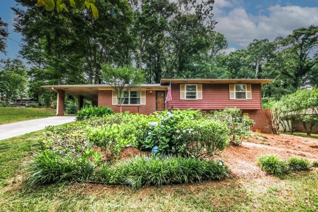 4 bedroom, 2 bathroom, 1,656 sq ft single family residence sold at 3501 Aztec Road, Atlanta, GA 30340