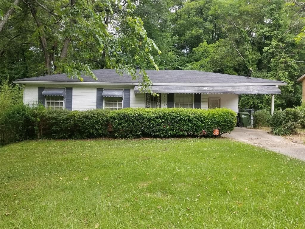 3 bedroom, 1 bathroom, 816 sq ft single family residence sold at 2789 Browntown Road, Atlanta, GA 30318