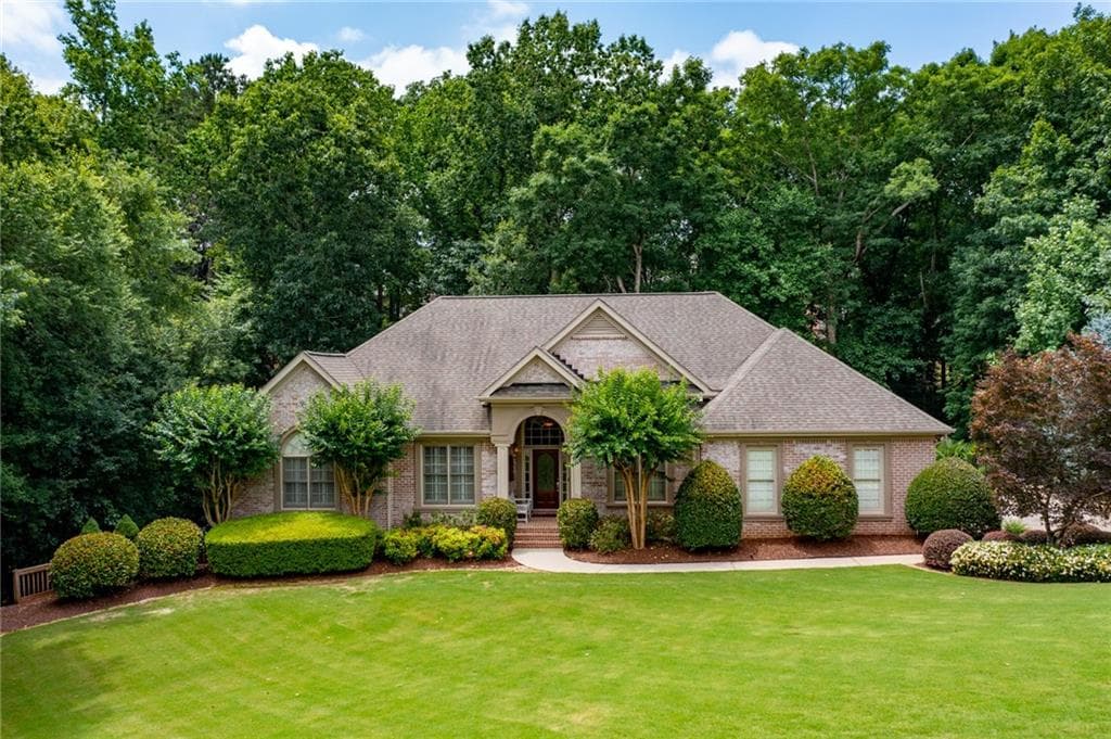200 Woodcliff Court, Suwanee, GA 30024 — most recent listing photo