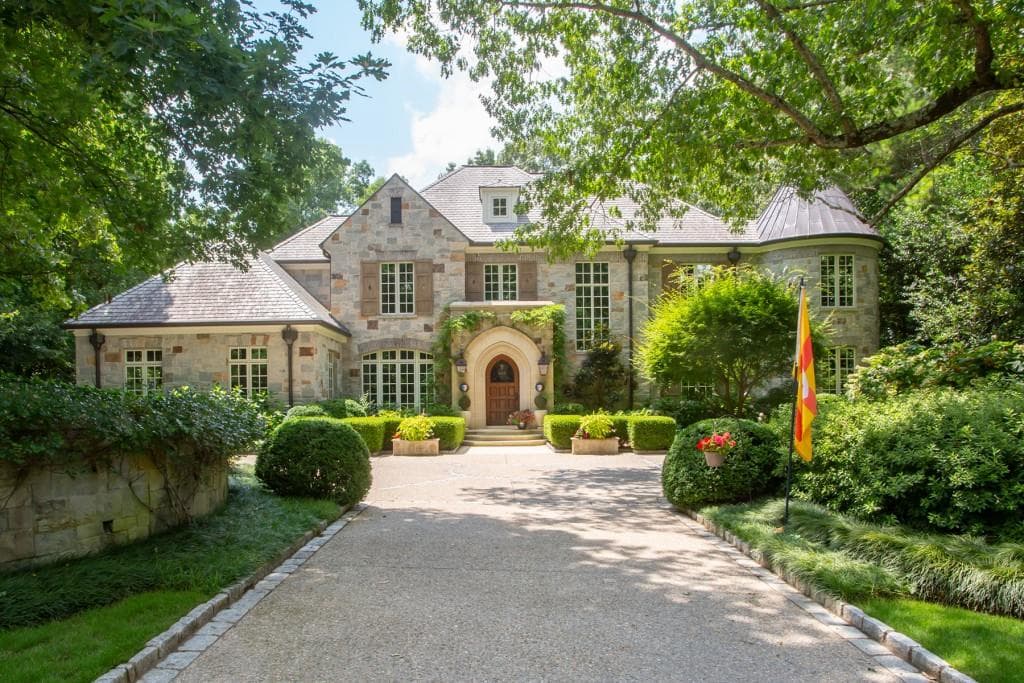6 Powers Chase Circle, Sandy Springs, GA 30327 — most recent listing photo