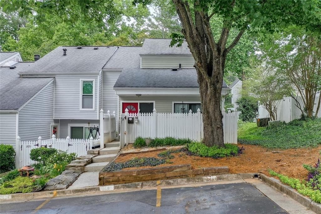 2693 Greentree Drive, Marietta, GA 30067 — most recent listing photo