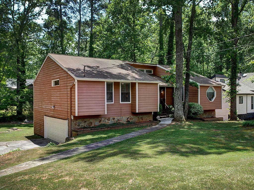 930 Post Road Circle, Stone Mountain, GA 30088 — most recent listing photo