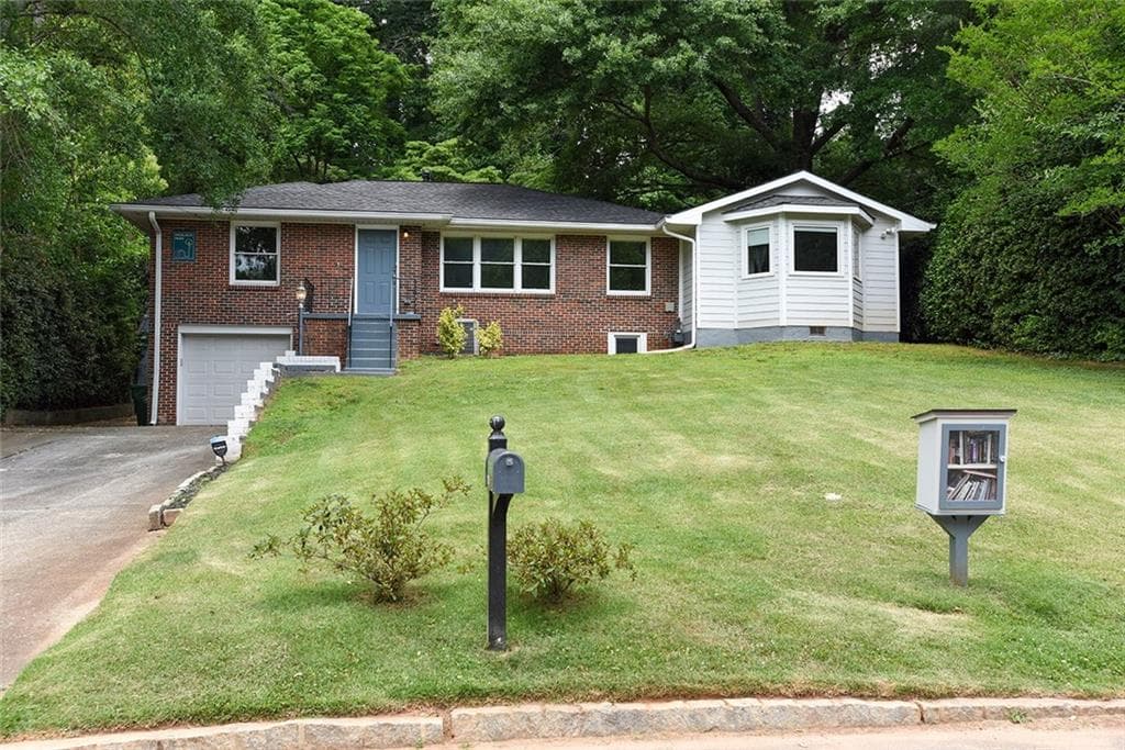 4 bedroom, 3 bathroom, 2,642 sq ft single family residence sold at 2424 Hunting Valley Drive, Decatur, GA 30033