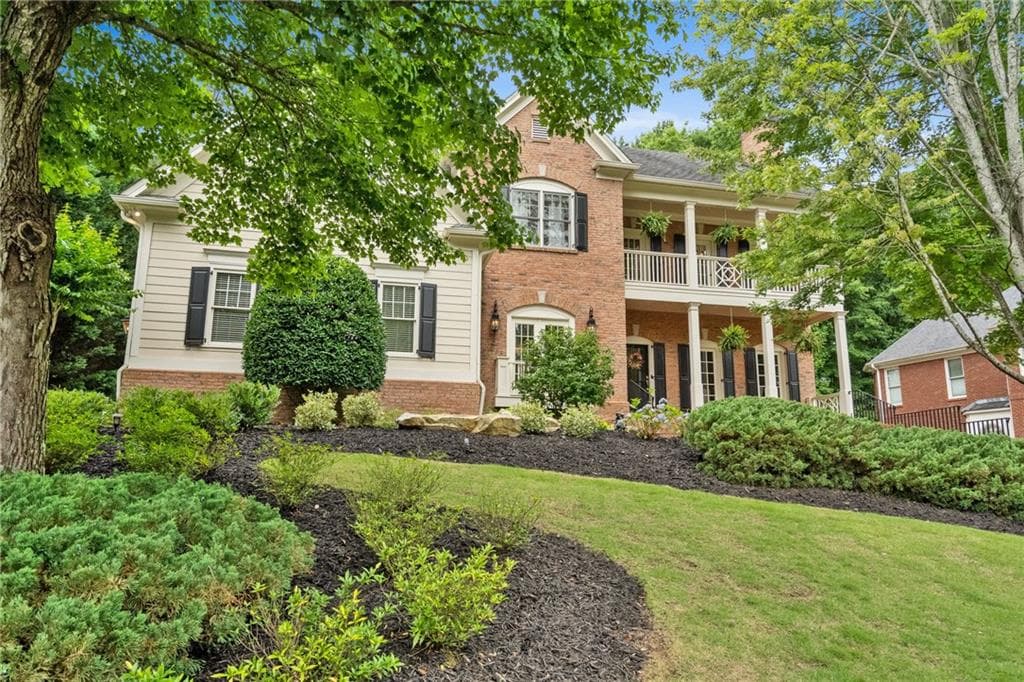 14352 Club Circle, Alpharetta, GA 30004 — most recent listing photo