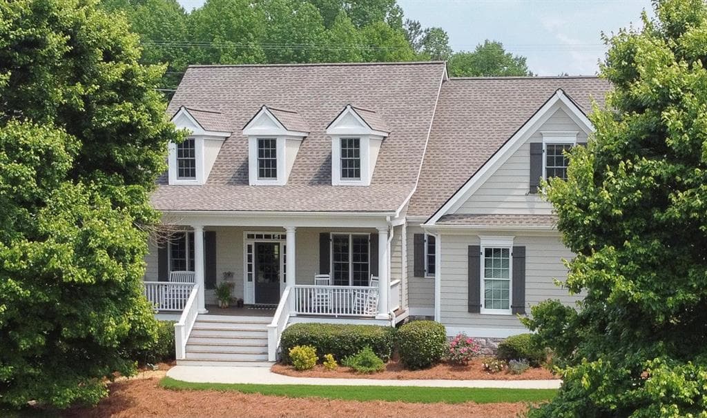 4 bedroom, 4 bathroom, 2,601 sq ft single family residence sold at 6420 RILEY MANOR Way, Cumming, GA 30028
