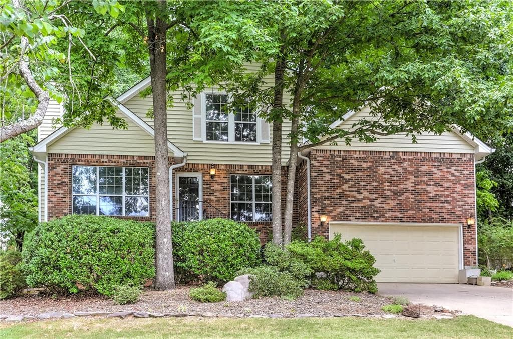 335 E Willow Run, Alpharetta, GA 30022 — most recent listing photo