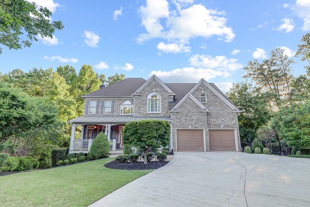 5 bedroom, 5 bathroom, 3,823 sq ft single family residence sold at 1923 Addington Court, Acworth, GA 30101