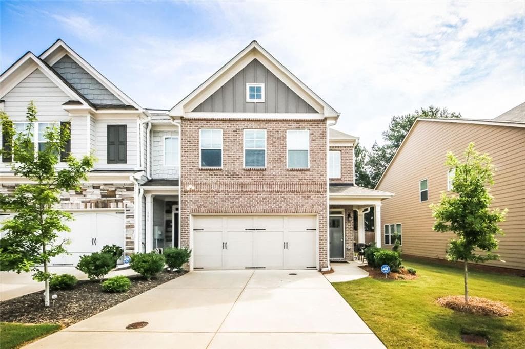 589 ARBOR CROWNE Drive, Lawrenceville, GA 30045 — most recent listing photo