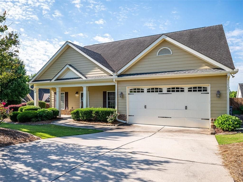 4 bedroom, 2 bathroom, 2,158 sq ft single family residence sold at 326 Cabinwood Trail, Canton, GA 30115