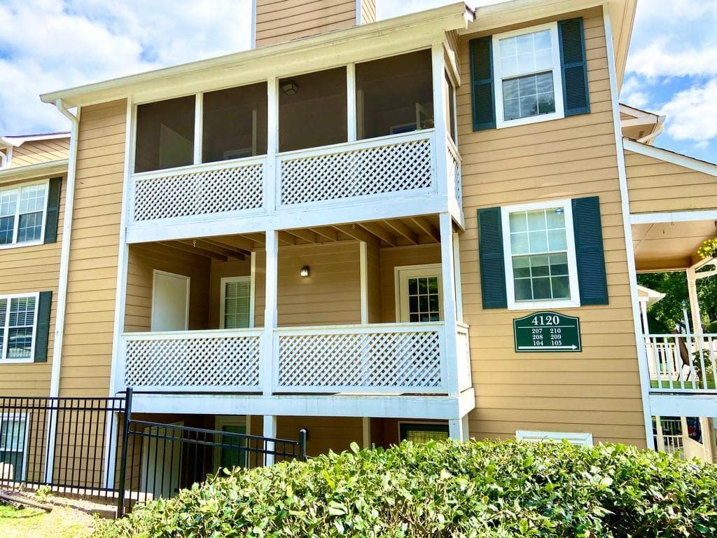 4120 Riverlook Parkway 208, Marietta, GA 30067 — most recent listing photo