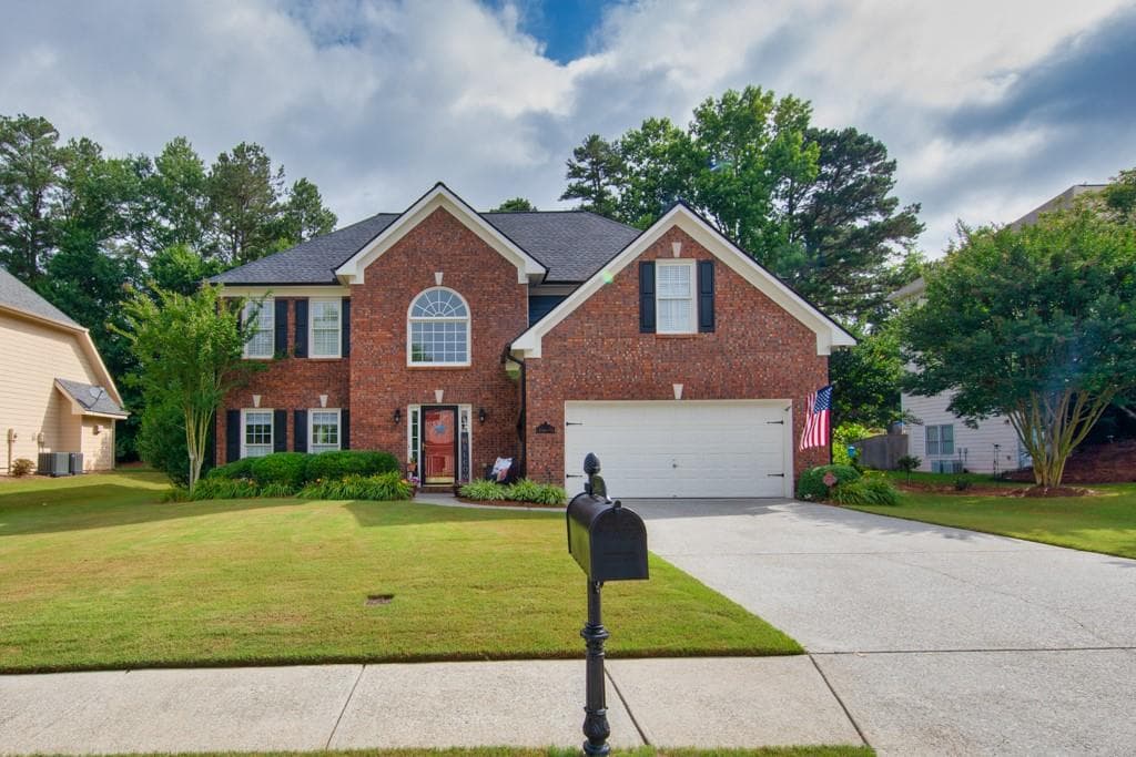 4 bedroom, 3 bathroom, 2,485 sq ft single family residence sold at 2082 Shin Court, Buford, GA 30519