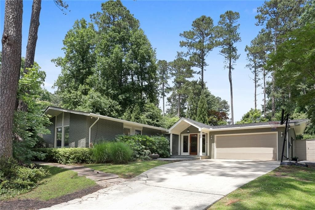 2109 Heritage Drive, Atlanta, GA 30345 — most recent listing photo