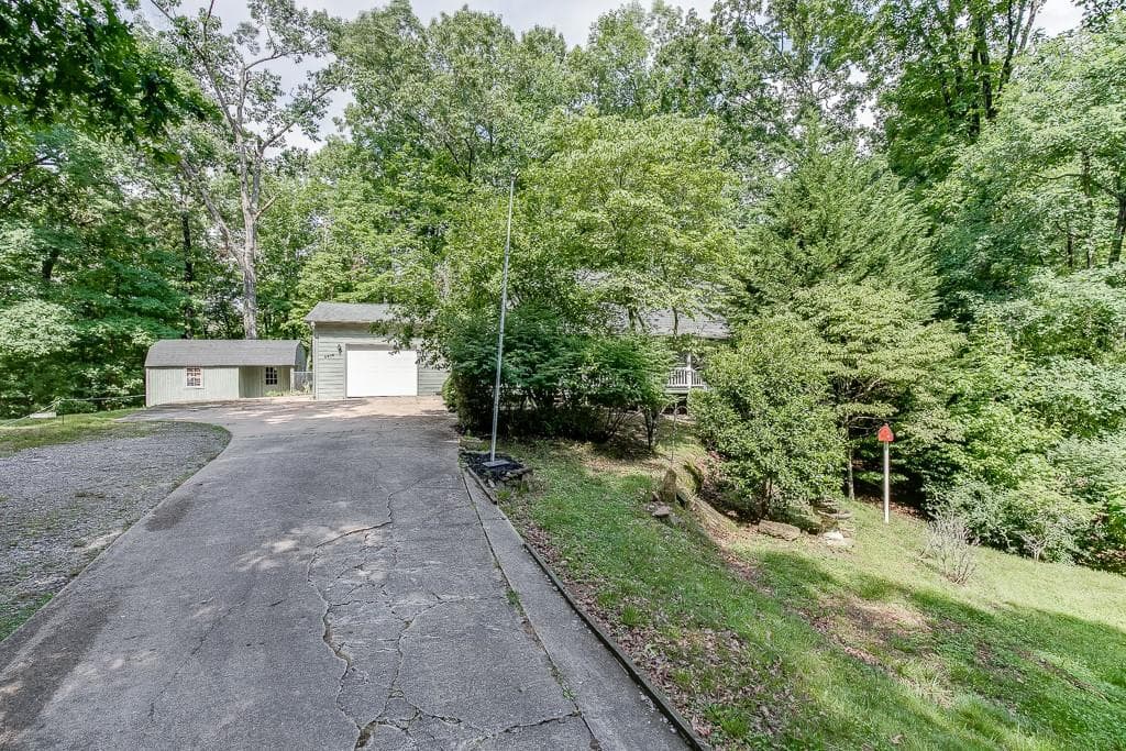 4 bedroom, 2 bathroom, 2,000 sq ft single family residence sold at 3512 Cub Circle, Gainesville, GA 30506