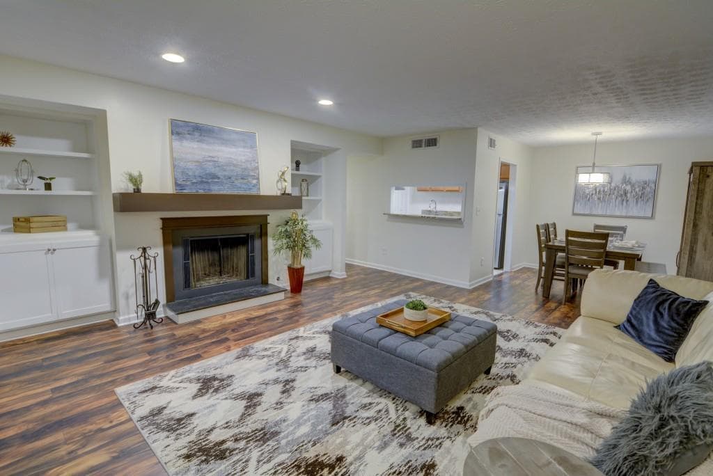1019 Dunbar Drive 1019, Dunwoody, GA 30338 — most recent listing photo