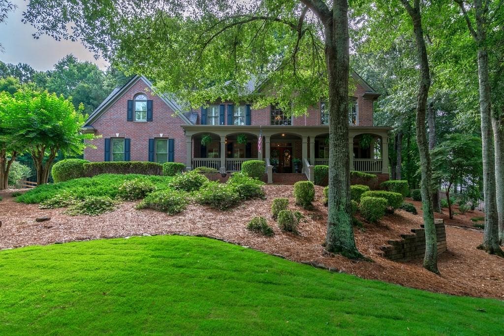 4 bedroom, 5 bathroom, 4,846 sq ft single family residence sold at 105 Grand Avenue, Suwanee, GA 30024