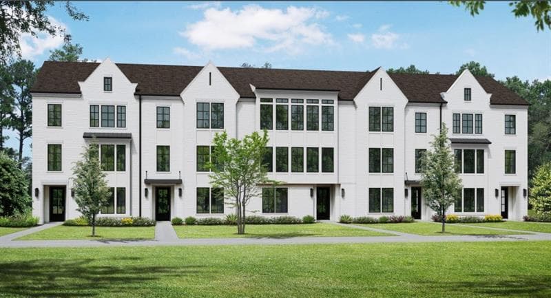 6892 Roswell Road, Sandy Springs, GA 30328 — most recent listing photo