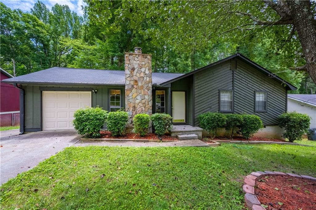 3 bedroom, 2 bathroom, 1,120 sq ft single family residence sold at 3734 Tree Bark Lane, Snellville, GA 30039