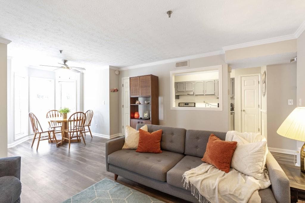 1401 Riverview Drive 1401, Marietta, GA 30067 — most recent listing photo