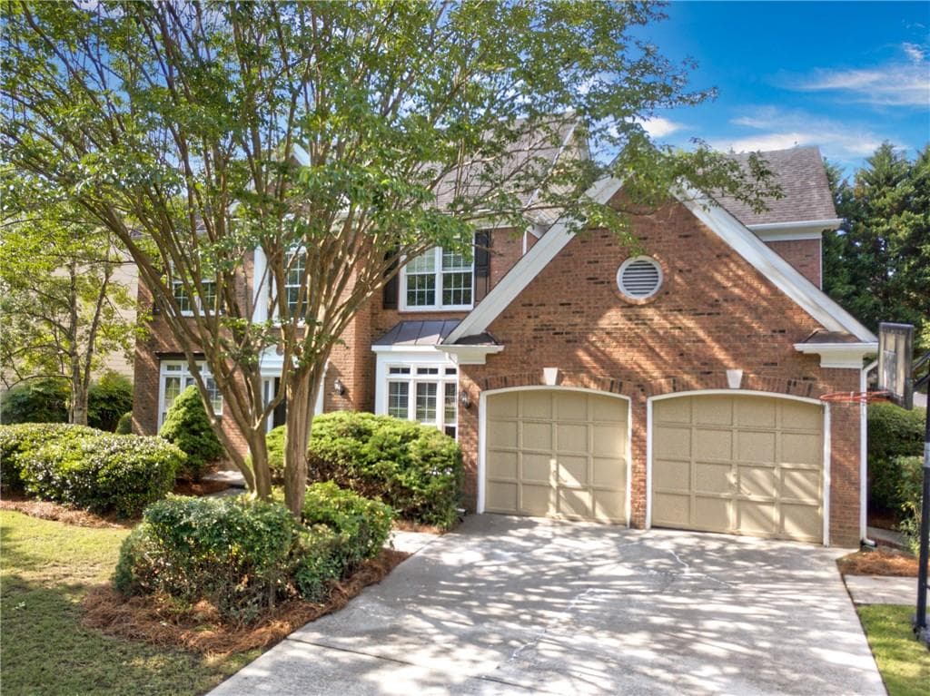 5 bedroom, 3 bathroom, 2,780 sq ft single family residence sold at 5488 Oxford Chase Way, Atlanta, GA 30338