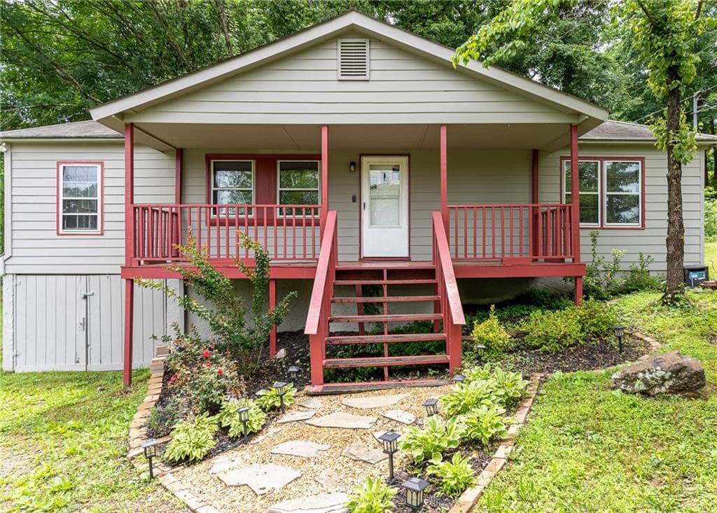 3 bedroom, 1 bathroom, 987 sq ft single family residence sold at 5637 Third Army Road, Acworth, GA 30101