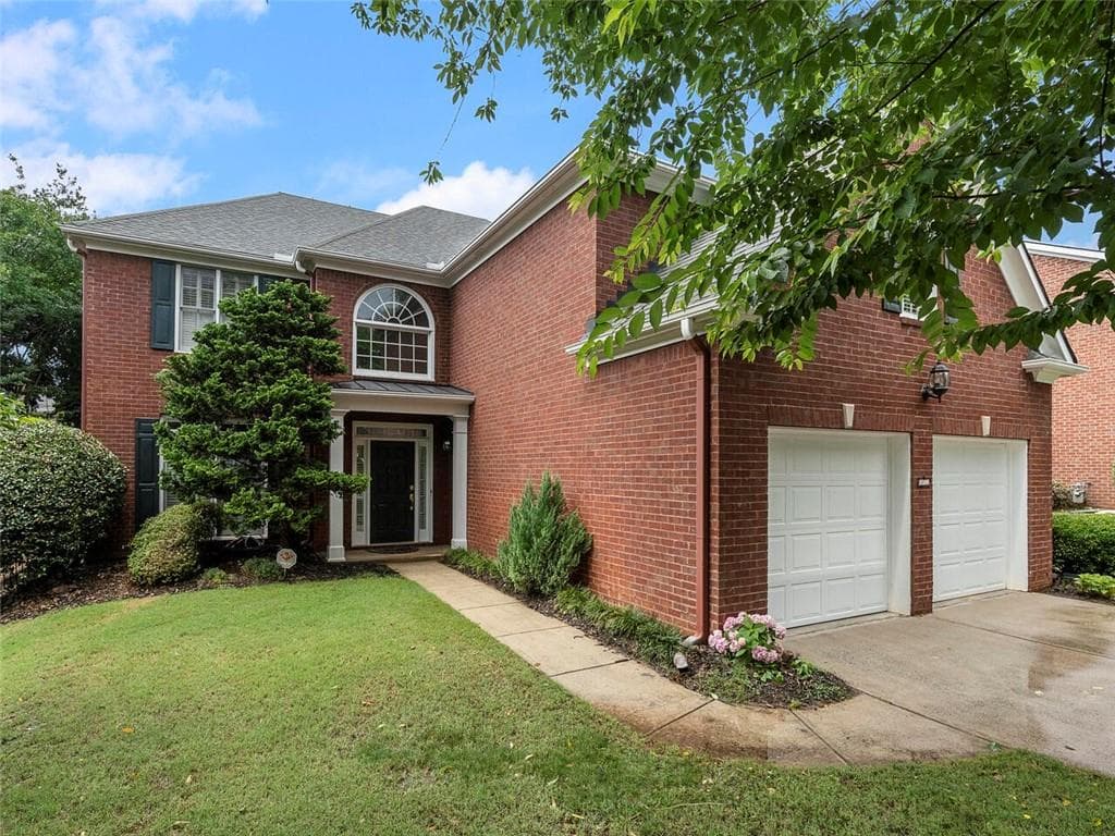 4 bedroom, 4 bathroom, 3,283 sq ft single family residence sold at 4911 Green Pointe Way, Marietta, GA 30067
