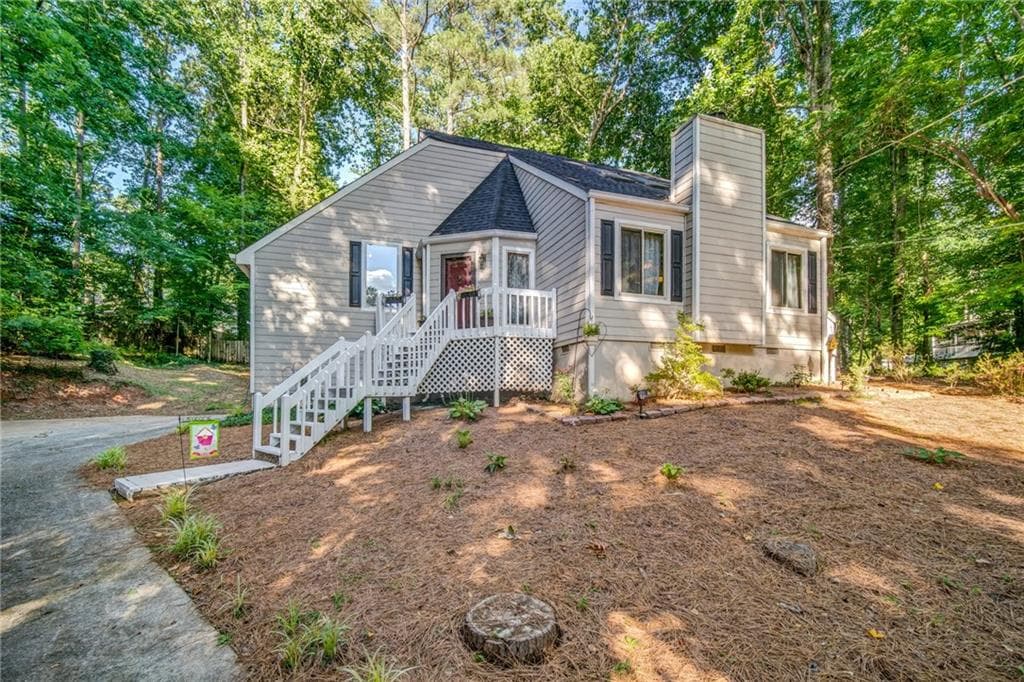 3 bedroom, 2 bathroom, 2,338 sq ft single family residence sold at 4220 Springdale Court, Roswell, GA 30075