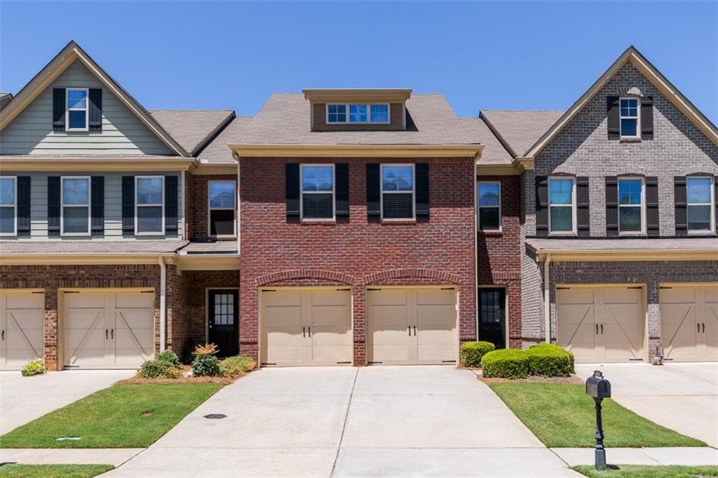 4690 Woodbine Way, Alpharetta, GA 30004 — most recent listing photo